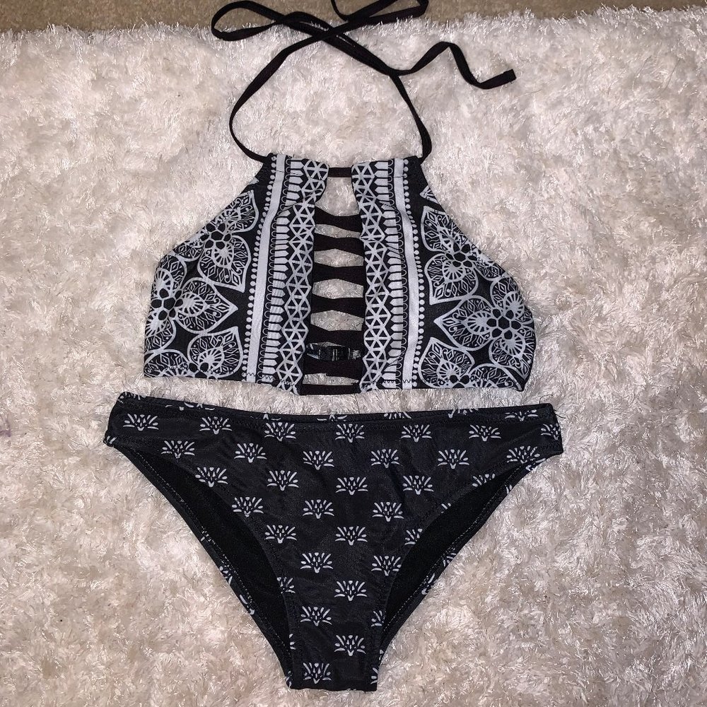 Black and White Pattern Bikini Set